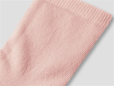 Lil\' Atelier MINI sokker i cameo rose med skridsikre dutter