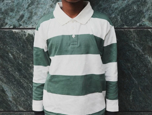 Name It polo bluse i råhvid og grøn med brede striber