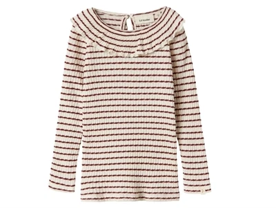 Lil' Atelier MINI stribet top i hot chocolate med flæsedetalje