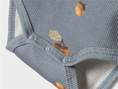 Name It body i blå nuance med agernprint