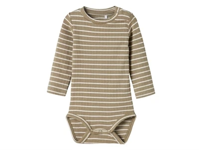 Name It body i brunlig nuance med hvide striber