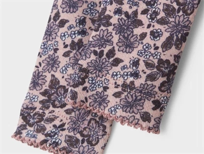 Name It leggings i lys lilla med blomsterprint  
