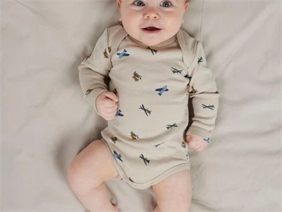 Name It body 3-pak i farverne peyote, tradewinds og insignia blue med flyprint