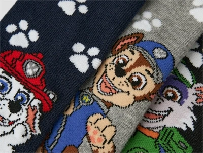 Detalje af Paw Patrol strømper fra Name It i 3-pak