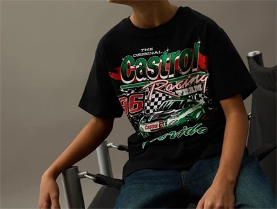 Name It t-shirt i sort med racerbilsprint på front