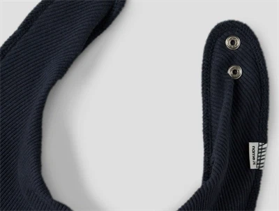 Detalje af navy savlesmæk i rib fra Name It 3-pak