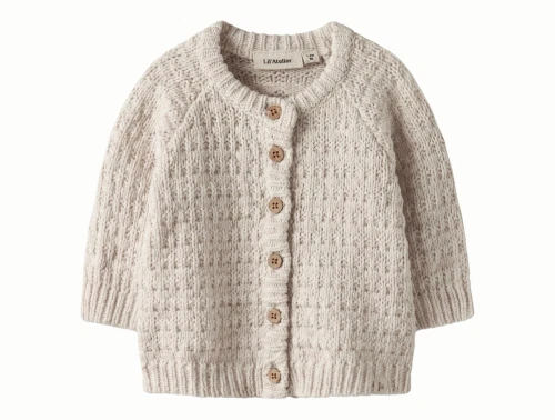Lil\' Atelier strikcardigan i lys råhvid nuance set forfra