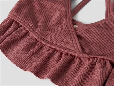 Lil\' Atelier bikini i støvet rosa nuance med krydsede stropper