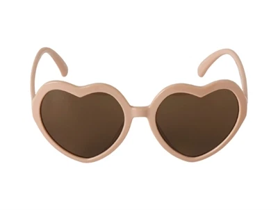 Lil Atelier solbriller i lyserød nuance set forfra med hjerteform