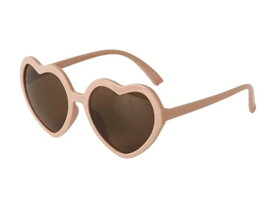 Lil Atelier solbriller i lyserød nuance med hjerteformede glas