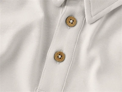 Detalje af Lil\' Atelier skjortebluse i turtledove med knapper