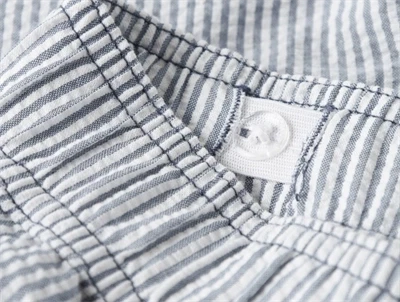 Name It badeshorts blå og råhvid striber talje detalje