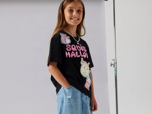 Name It t-shirt sort med Squishmallows print på model