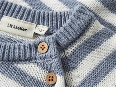 Lil\' Atelier striktrøje coconut milk tradewinds med knaplukning