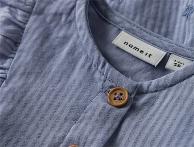 Name It ærmeløs kjole i lilla nuance med knapper foran