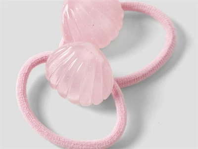 Name It hårelastik i lyserød nuance med musling detalje
