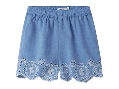 Name It shorts i blå nuance med broderie anglaise kant