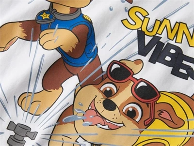 Name It t shirt i hvid med Paw Patrol figurer detalje