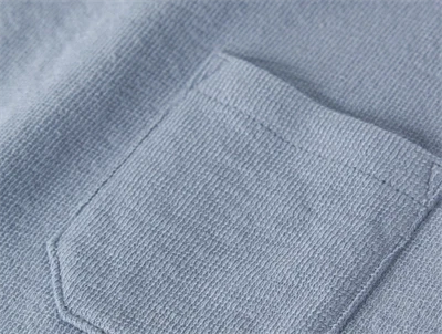 Lil Atelier t-shirt i blå nuance med brystlomme detalje