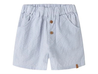 Lil Atelier shorts i lyseblå nuance med struktur og knapper forfra