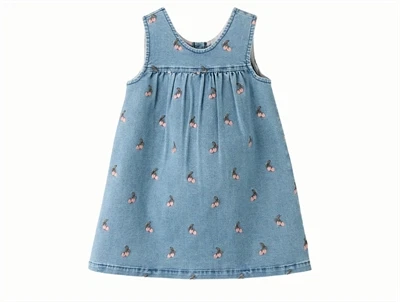 Spencerkjole fra Lil\' Atelier i denim med små broderede kirsebær