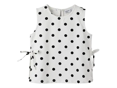 Name It top i antique white med sorte prikker forfra