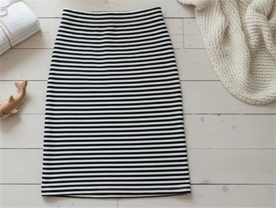 Kids ONLY black/cloud dancer stribet nederdel