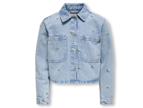 kids only denimskjorte i lyseblå med broderede blomster og store brystlommer, set forfra