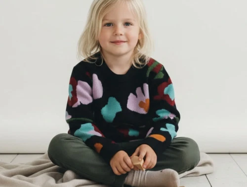 FUB sweater jacquard dark navy med blomster i merinould