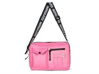 Cappa taske fra Mads Nørgaard i fuchsia pink