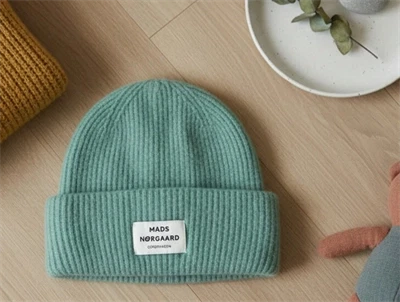 Mads Nørgaard holiday Anju (voksen)