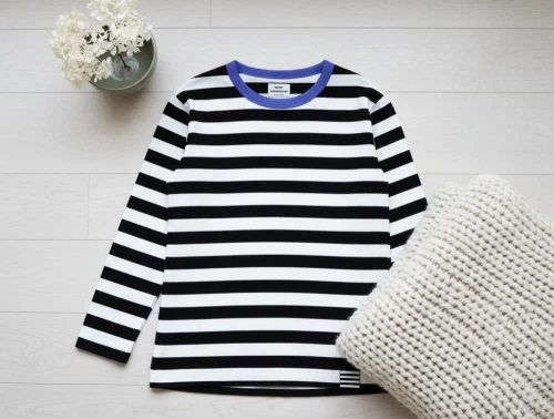 Mads Nørgaard black/ecru stribet t-shirt Tobino