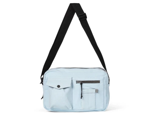 Mads Nørgaard Cappa taske ballad blue med sort justerbar skulderrem og flere udvendige lommer