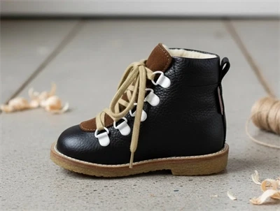 Angulus black/cognac vinterstøvle med TEX