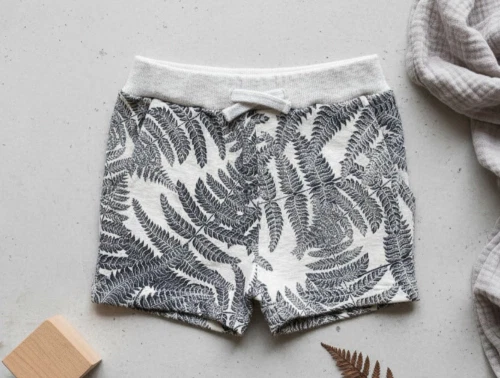 En Fant shorts mourning dove