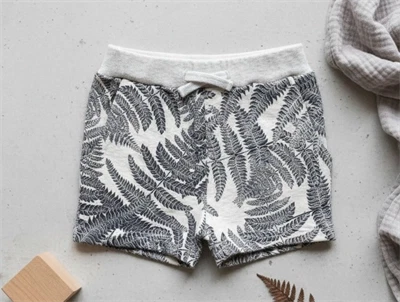 En Fant shorts mourning dove