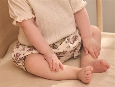 En Fant bloomers i eggnog på baby