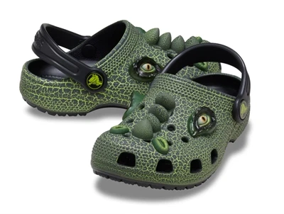 Crocs Classic Dino clog grøn med detaljer og hælrem
