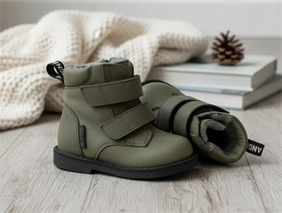 Angulus mørk olive vinterstøvle med TEX