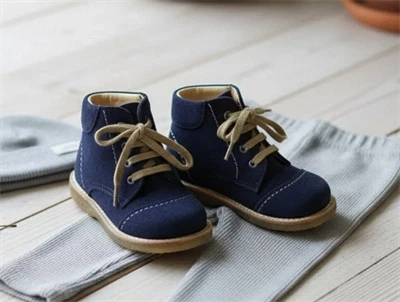 Angulus begyndersko navy suede med snørebånd