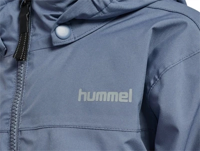 Hummel flyverdragt med logo detalje i blå nuance