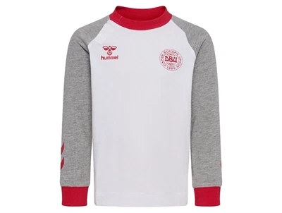 hummel bluse hvid med DBU logo og graa aermer