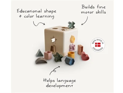 Mushie shape sorting box med 12 farvede klodser og former