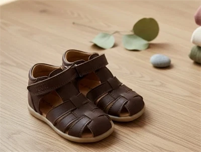 En Fant sandal potting soil