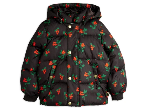 pufferjakke fra Mini Rodini i sort med lingonberries print og hætte