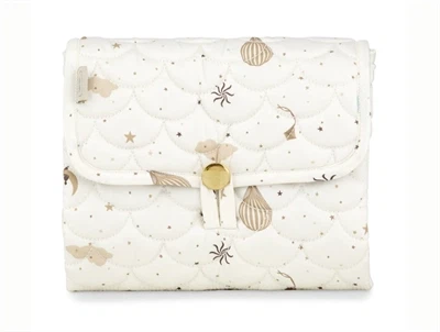 Cam Cam Copenhagen quiltet pusleunderlag i råhvid nuance med dreamland print