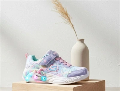 Skechers Unicorn Dreams Heart Sparkles sneaker lilla med blinklys og enhjørning