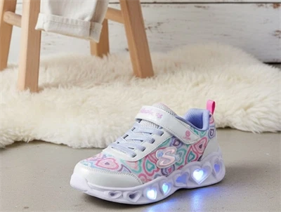 Skechers Heart Lights Boogie Love sneaker i hvid med lys i hjerteformet sål