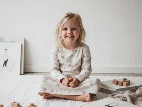 Wheat pale lilac flowers natkjole Iben