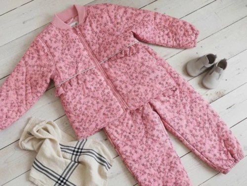 CeLaVi termosæt peach blossom med blomster og refleksdetaljer